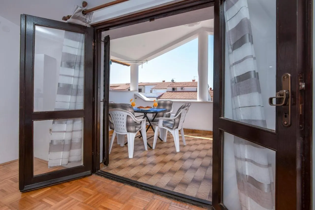 Apartment Blu Pula